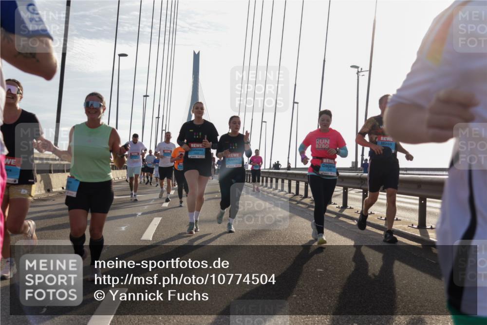 03.10.2026 - Köhlbrandbrückenlauf Yannick Fuchs http://msf.ph/oto/10774504 03.10.2026 09:33:39 Position 1  meine-sportfotos.de
