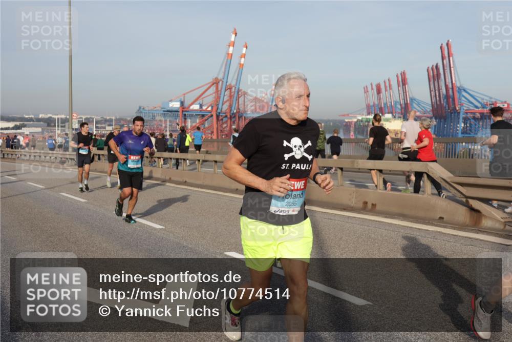03.10.2026 - Köhlbrandbrückenlauf Yannick Fuchs http://msf.ph/oto/10774514 03.10.2026 09:39:14 Position 2 2055 meine-sportfotos.de