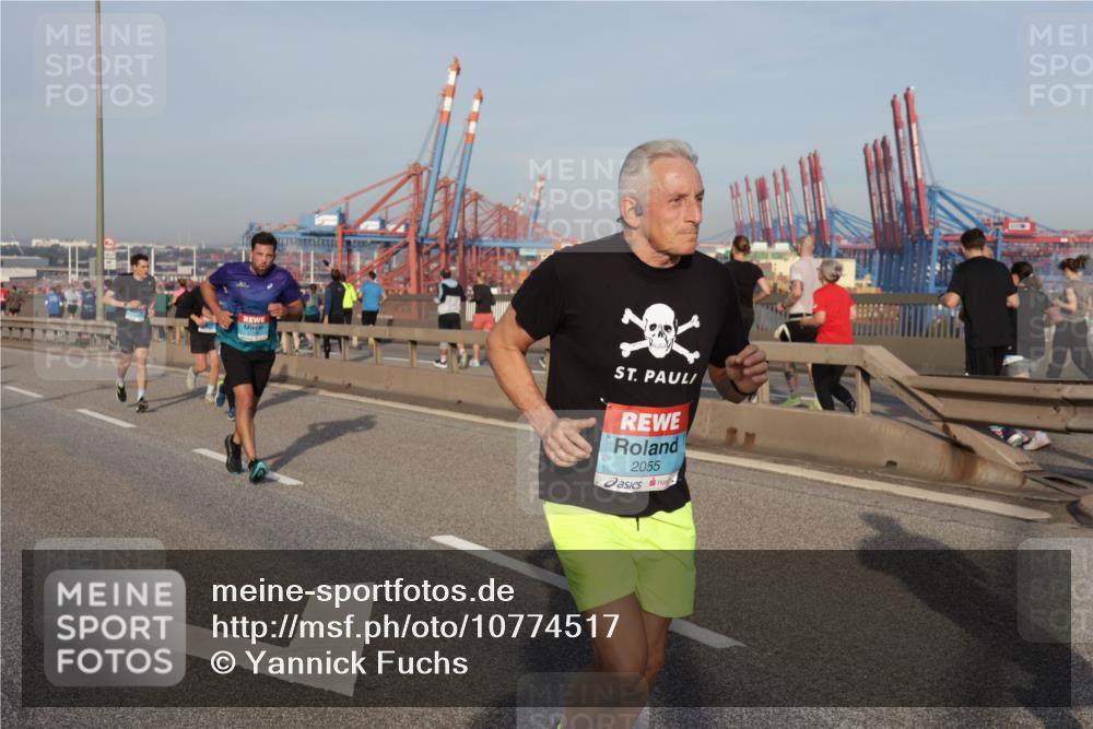 03.10.2026 - Köhlbrandbrückenlauf Yannick Fuchs http://msf.ph/oto/10774517 03.10.2026 09:39:14 Position 2 2055 meine-sportfotos.de