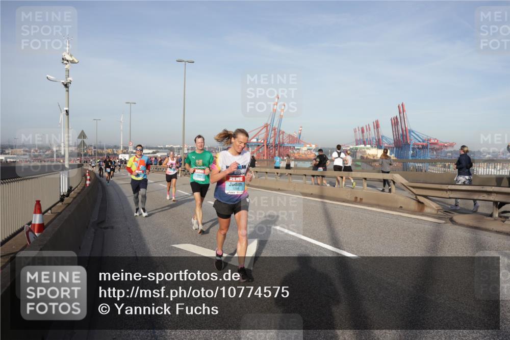 03.10.2026 - Köhlbrandbrückenlauf Yannick Fuchs http://msf.ph/oto/10774575 03.10.2026 09:39:21 Position 2 1298 meine-sportfotos.de