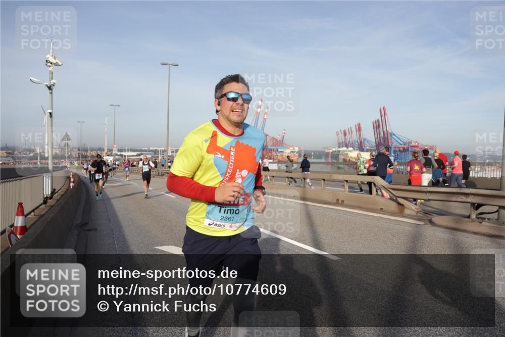 03.10.2026 - Köhlbrandbrückenlauf Yannick Fuchs http://msf.ph/oto/10774609 03.10.2026 09:39:23 Position 2 2367 meine-sportfotos.de
