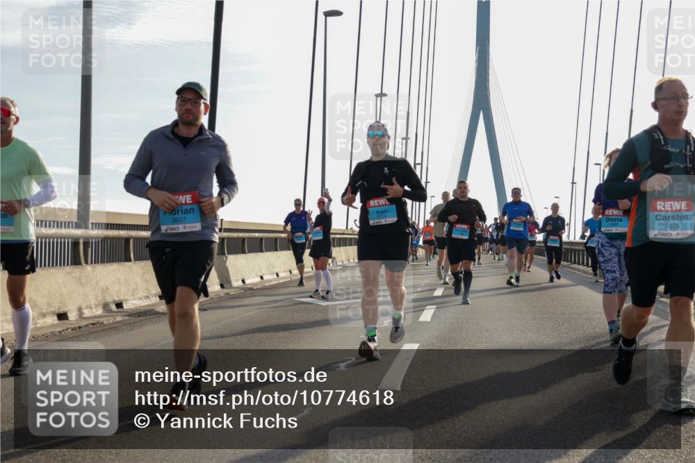 03.10.2026 - Köhlbrandbrückenlauf Yannick Fuchs http://msf.ph/oto/10774618 03.10.2026 09:33:49 Position 1 2627, 3772, 1576 meine-sportfotos.de
