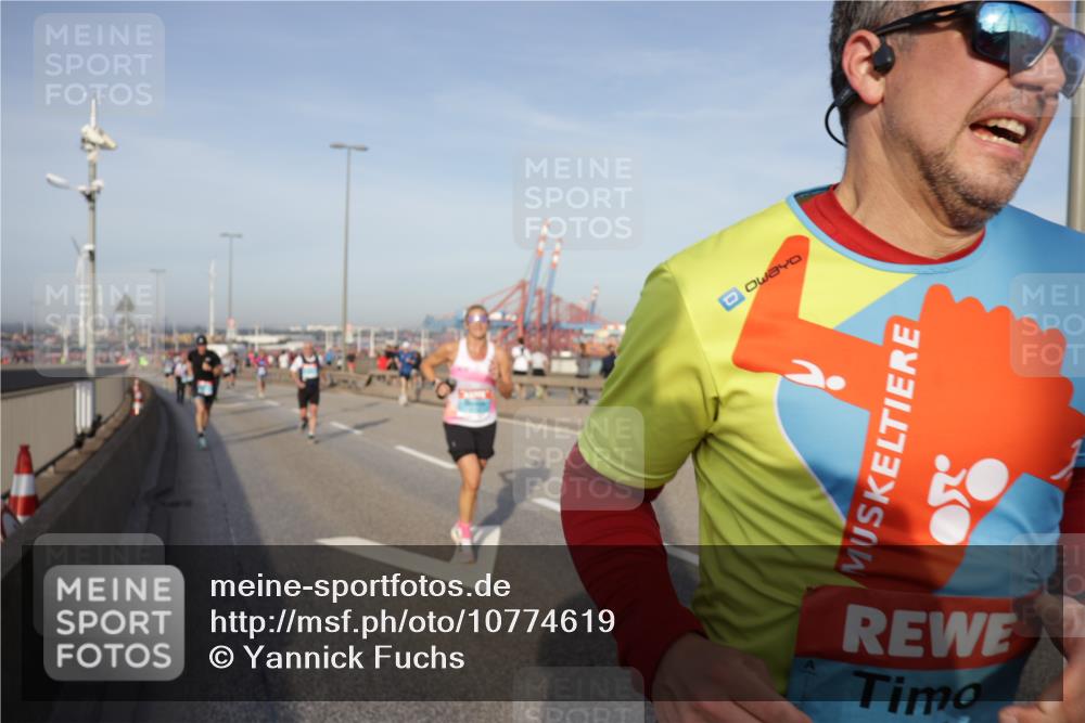 03.10.2026 - Köhlbrandbrückenlauf Yannick Fuchs http://msf.ph/oto/10774619 03.10.2026 09:39:24 Position 2  meine-sportfotos.de