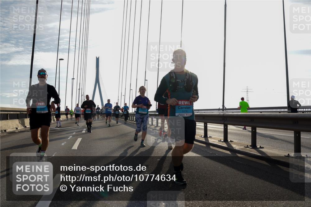 03.10.2026 - Köhlbrandbrückenlauf Yannick Fuchs http://msf.ph/oto/10774634 03.10.2026 09:33:50 Position 1 1576 meine-sportfotos.de