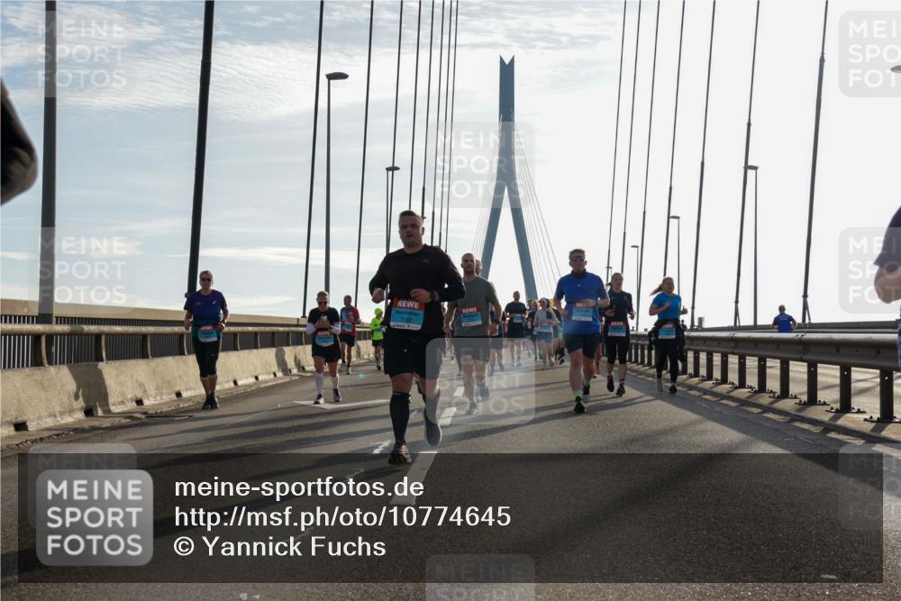03.10.2026 - Köhlbrandbrückenlauf Yannick Fuchs http://msf.ph/oto/10774645 03.10.2026 09:33:51 Position 1 3189 meine-sportfotos.de