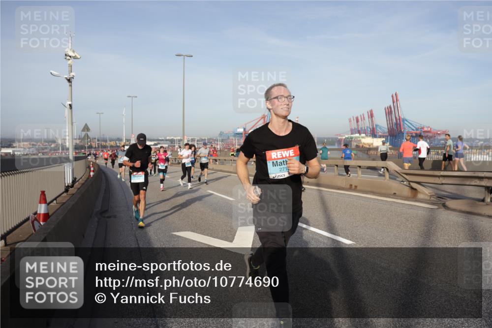 03.10.2026 - Köhlbrandbrückenlauf Yannick Fuchs http://msf.ph/oto/10774690 03.10.2026 09:39:32 Position 2 271 meine-sportfotos.de