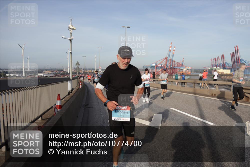 03.10.2026 - Köhlbrandbrückenlauf Yannick Fuchs http://msf.ph/oto/10774700 03.10.2026 09:39:34 Position 2 1449 meine-sportfotos.de