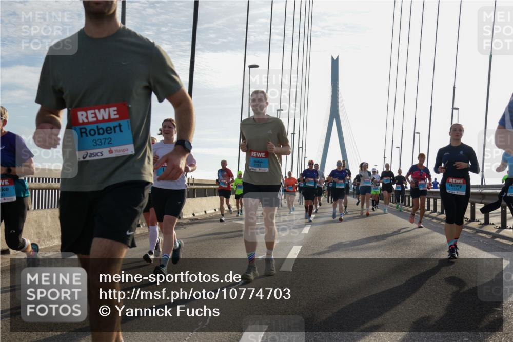 03.10.2026 - Köhlbrandbrückenlauf Yannick Fuchs http://msf.ph/oto/10774703 03.10.2026 09:33:55 Position 1 91, 3372, 3783 meine-sportfotos.de