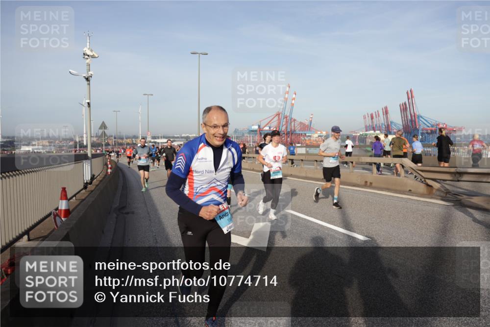 03.10.2026 - Köhlbrandbrückenlauf Yannick Fuchs http://msf.ph/oto/10774714 03.10.2026 09:39:35 Position 2  meine-sportfotos.de