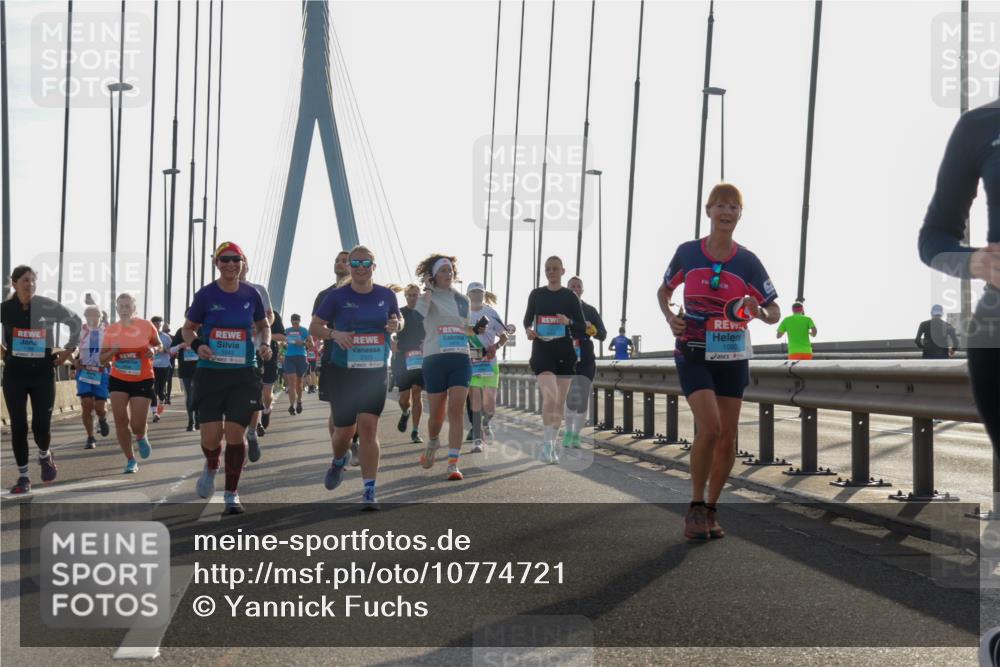 03.10.2026 - Köhlbrandbrückenlauf Yannick Fuchs http://msf.ph/oto/10774721 03.10.2026 09:33:57 Position 1 1243, 1092 meine-sportfotos.de