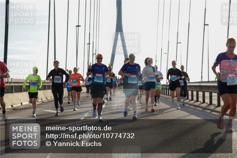 03.10.2026 - Köhlbrandbrückenlauf Yannick Fuchs http://msf.ph/oto/10774732 03.10.2026 09:33:57 Position 1 1243 meine-sportfotos.de