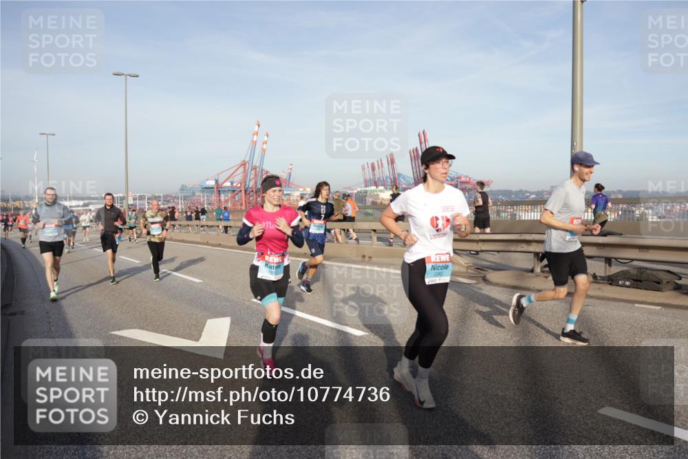 03.10.2026 - Köhlbrandbrückenlauf Yannick Fuchs http://msf.ph/oto/10774736 03.10.2026 09:39:37 Position 2 1812, 2382, 381 meine-sportfotos.de