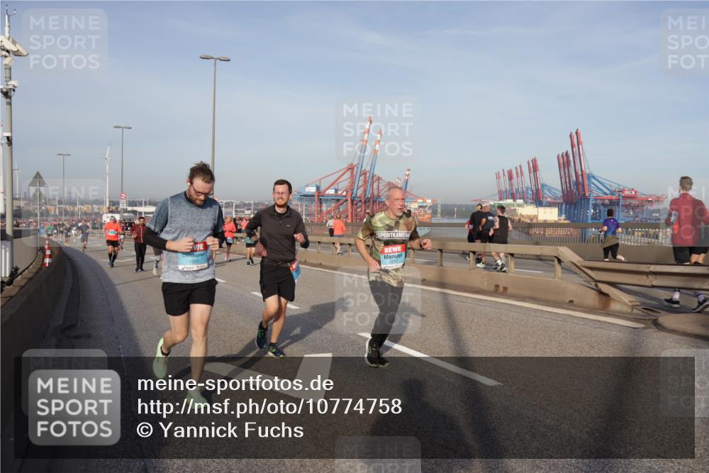 03.10.2026 - Köhlbrandbrückenlauf Yannick Fuchs http://msf.ph/oto/10774758 03.10.2026 09:39:39 Position 2 1355, 1 meine-sportfotos.de