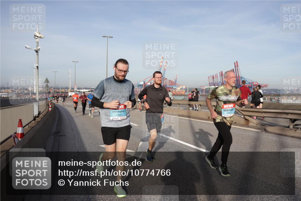 03.10.2026 - Köhlbrandbrückenlauf Yannick Fuchs http://msf.ph/oto/10774766 03.10.2026 09:39:39 Position 2 1355, 2217 meine-sportfotos.de