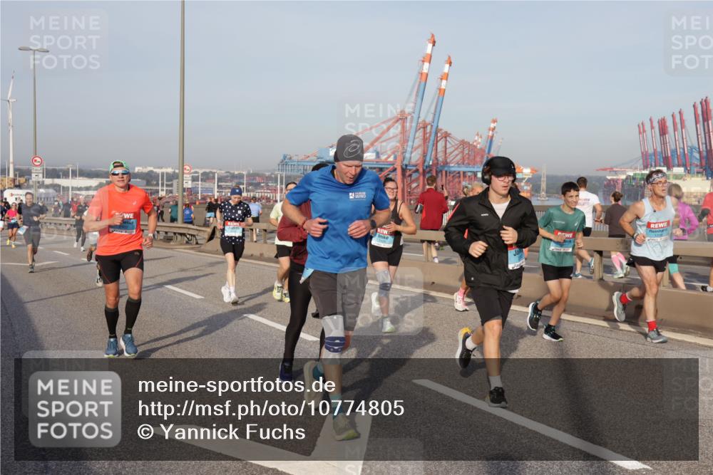 03.10.2026 - Köhlbrandbrückenlauf Yannick Fuchs http://msf.ph/oto/10774805 03.10.2026 09:39:43 Position 2 1426 meine-sportfotos.de