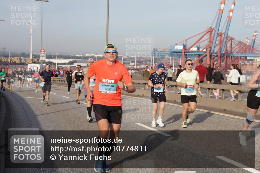 03.10.2026 - Köhlbrandbrückenlauf Yannick Fuchs http://msf.ph/oto/10774811 03.10.2026 09:39:44 Position 2 2302 meine-sportfotos.de