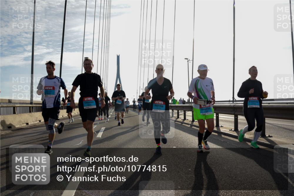 03.10.2026 - Köhlbrandbrückenlauf Yannick Fuchs http://msf.ph/oto/10774815 03.10.2026 09:34:03 Position 1 2743, 1074 meine-sportfotos.de