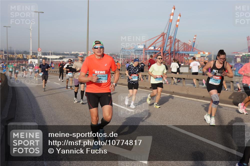 03.10.2026 - Köhlbrandbrückenlauf Yannick Fuchs http://msf.ph/oto/10774817 03.10.2026 09:39:45 Position 2 302, 1426 meine-sportfotos.de