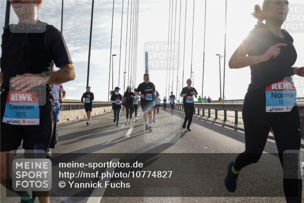 03.10.2026 - Köhlbrandbrückenlauf Yannick Fuchs http://msf.ph/oto/10774827 03.10.2026 09:34:04 Position 1 1075, 1074 meine-sportfotos.de