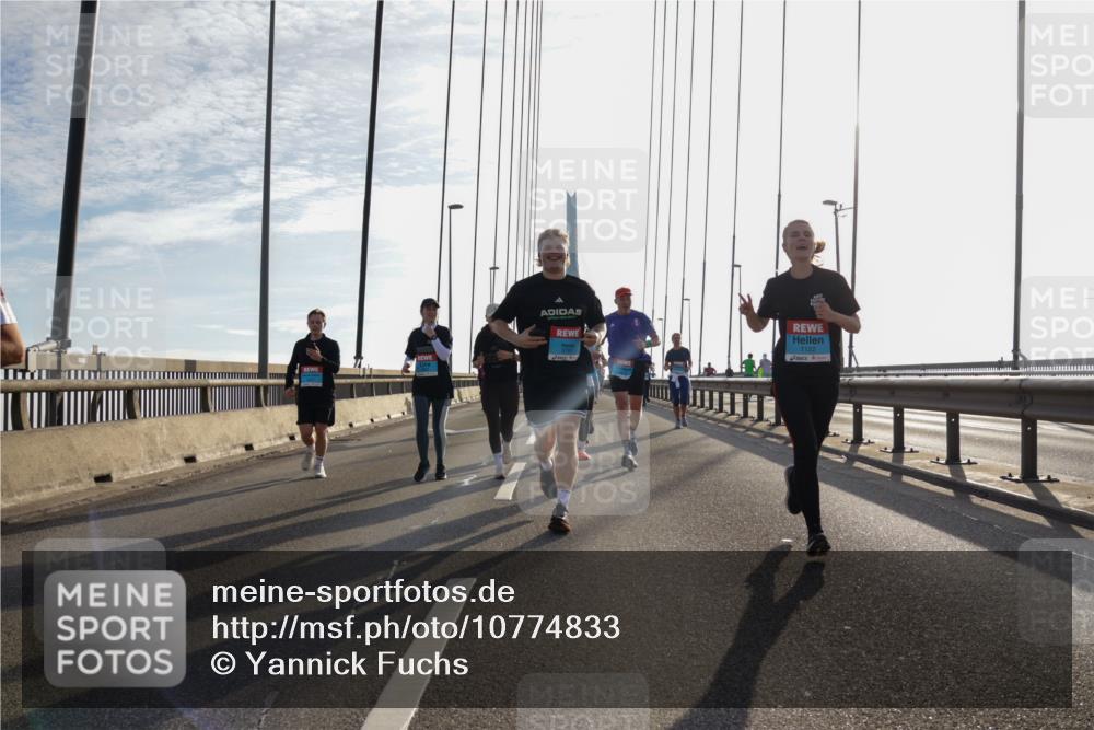 03.10.2026 - Köhlbrandbrückenlauf Yannick Fuchs http://msf.ph/oto/10774833 03.10.2026 09:34:04 Position 1 1122 meine-sportfotos.de