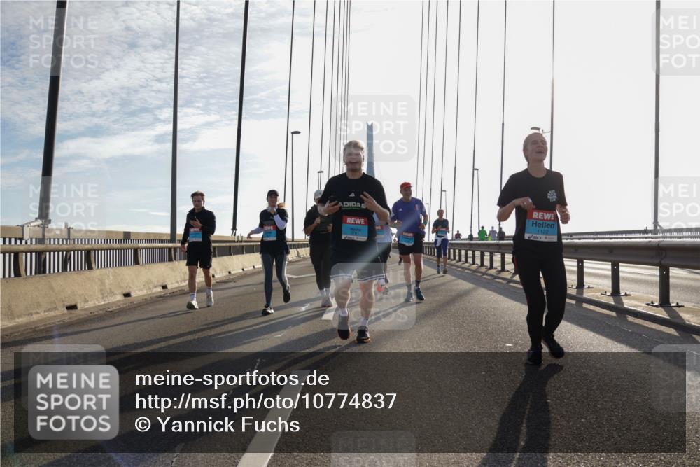 03.10.2026 - Köhlbrandbrückenlauf Yannick Fuchs http://msf.ph/oto/10774837 03.10.2026 09:34:05 Position 1 1122 meine-sportfotos.de