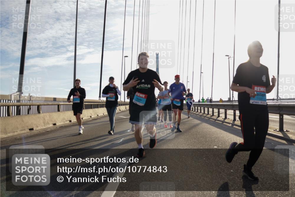 03.10.2026 - Köhlbrandbrückenlauf Yannick Fuchs http://msf.ph/oto/10774843 03.10.2026 09:34:05 Position 1 3761, 1122 meine-sportfotos.de