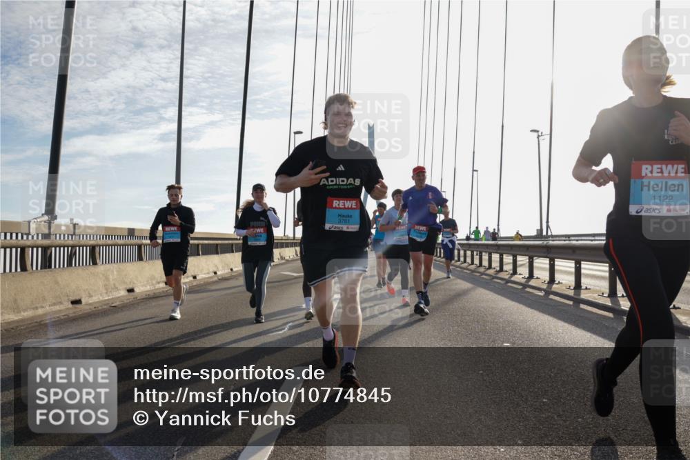 03.10.2026 - Köhlbrandbrückenlauf Yannick Fuchs http://msf.ph/oto/10774845 03.10.2026 09:34:05 Position 1 3761, 1122 meine-sportfotos.de