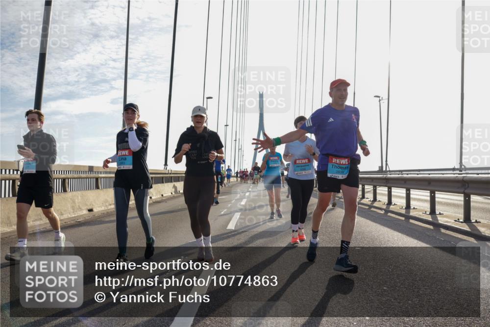 03.10.2026 - Köhlbrandbrückenlauf Yannick Fuchs http://msf.ph/oto/10774863 03.10.2026 09:34:06 Position 1 2883, 2836 meine-sportfotos.de
