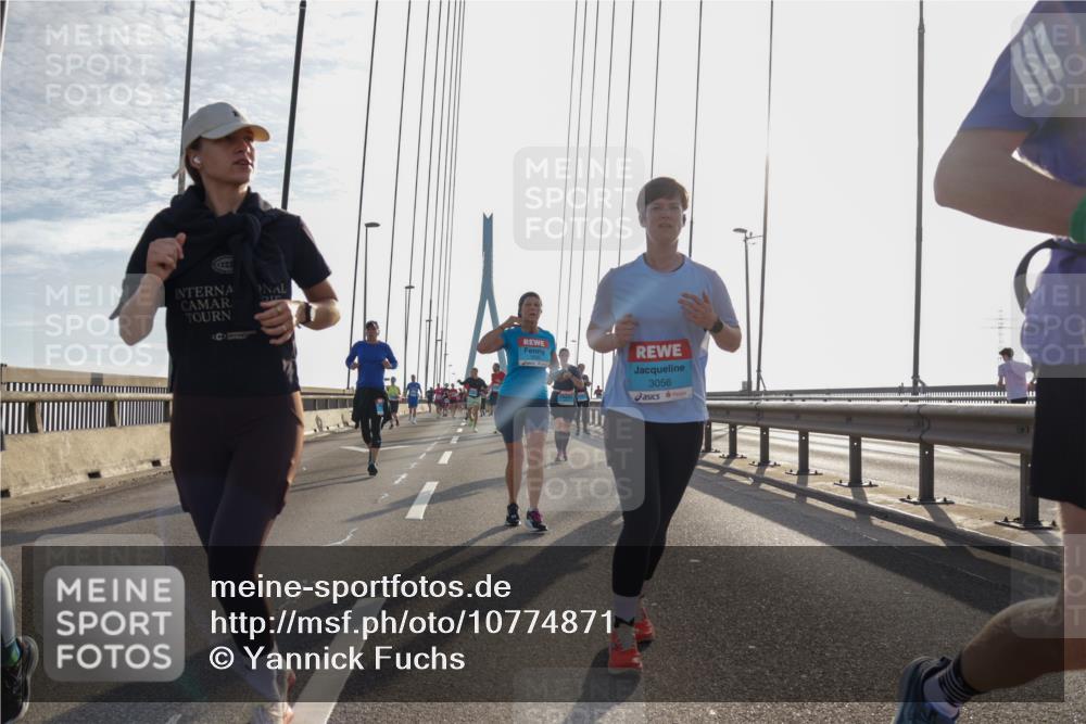 03.10.2026 - Köhlbrandbrückenlauf Yannick Fuchs http://msf.ph/oto/10774871 03.10.2026 09:34:07 Position 1 3056 meine-sportfotos.de