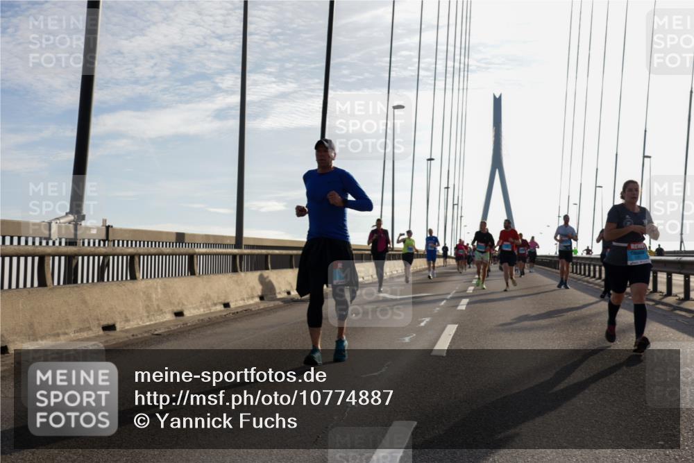 03.10.2026 - Köhlbrandbrückenlauf Yannick Fuchs http://msf.ph/oto/10774887 03.10.2026 09:34:09 Position 1  meine-sportfotos.de