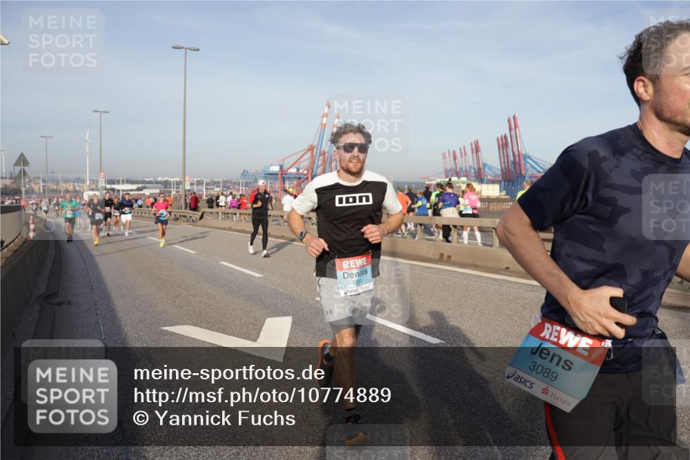 03.10.2026 - Köhlbrandbrückenlauf Yannick Fuchs http://msf.ph/oto/10774889 03.10.2026 09:39:51 Position 2 1911, 3089 meine-sportfotos.de