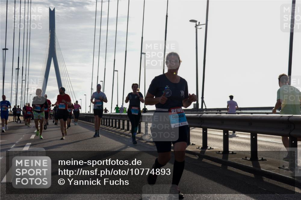 03.10.2026 - Köhlbrandbrückenlauf Yannick Fuchs http://msf.ph/oto/10774893 03.10.2026 09:34:09 Position 1 77, 1051 meine-sportfotos.de