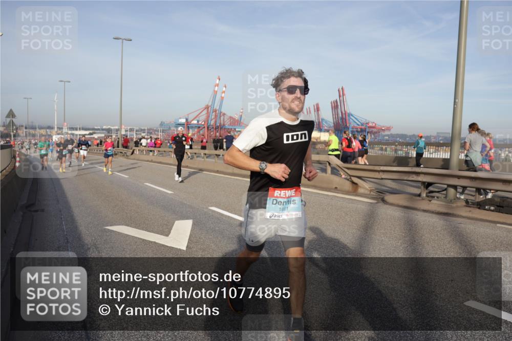 03.10.2026 - Köhlbrandbrückenlauf Yannick Fuchs http://msf.ph/oto/10774895 03.10.2026 09:39:51 Position 2 1911 meine-sportfotos.de