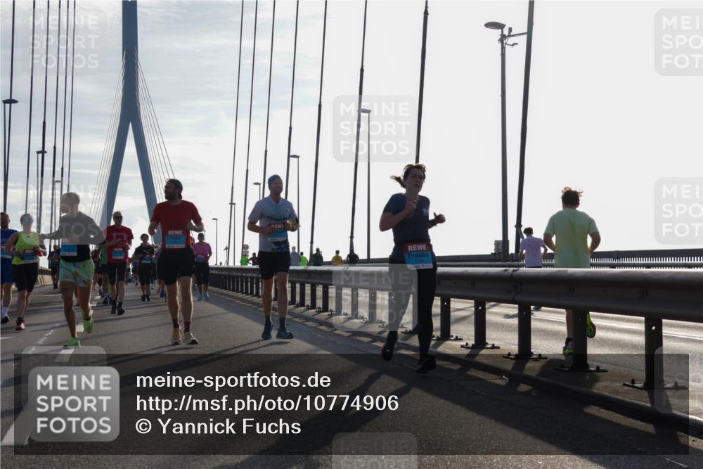 03.10.2026 - Köhlbrandbrückenlauf Yannick Fuchs http://msf.ph/oto/10774906 03.10.2026 09:34:10 Position 1  meine-sportfotos.de