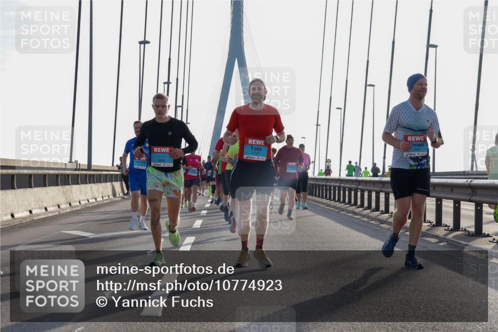 03.10.2026 - Köhlbrandbrückenlauf Yannick Fuchs http://msf.ph/oto/10774923 03.10.2026 09:34:12 Position 1 3840, 2727, 1918 meine-sportfotos.de