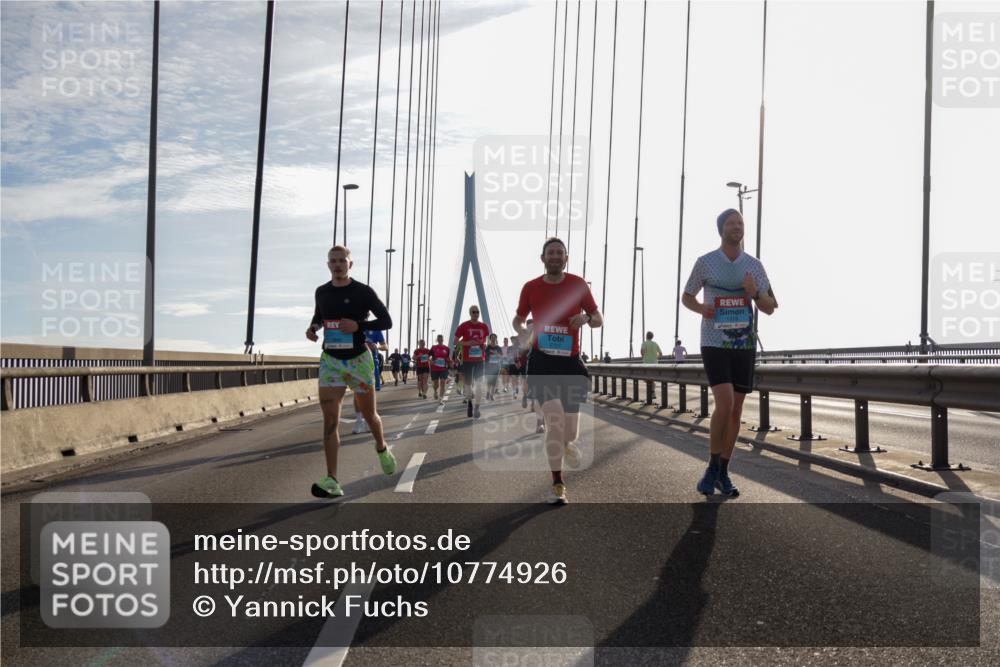 03.10.2026 - Köhlbrandbrückenlauf Yannick Fuchs http://msf.ph/oto/10774926 03.10.2026 09:34:14 Position 1  meine-sportfotos.de