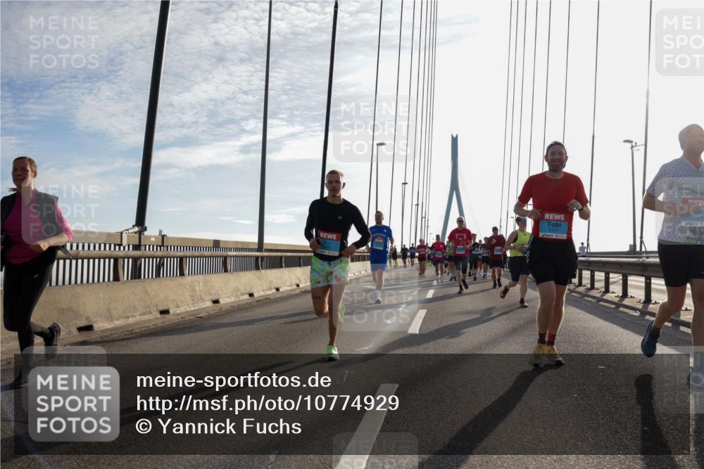 03.10.2026 - Köhlbrandbrückenlauf Yannick Fuchs http://msf.ph/oto/10774929 03.10.2026 09:34:14 Position 1 2727, 1918 meine-sportfotos.de
