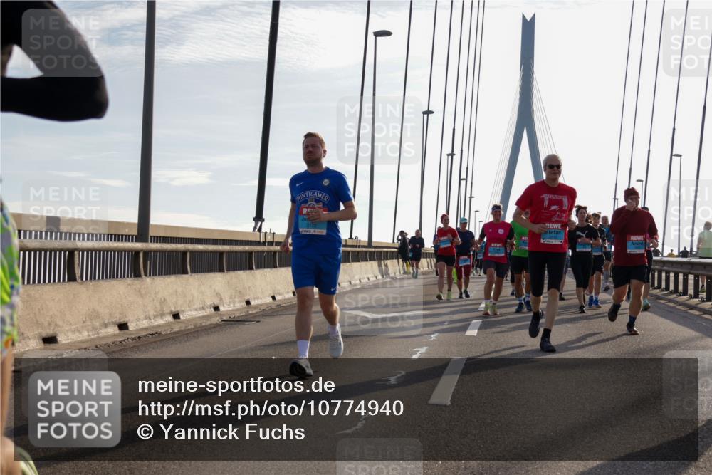 03.10.2026 - Köhlbrandbrückenlauf Yannick Fuchs http://msf.ph/oto/10774940 03.10.2026 09:34:15 Position 1 3172 meine-sportfotos.de