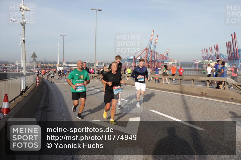 03.10.2026 - Köhlbrandbrückenlauf Yannick Fuchs http://msf.ph/oto/10774949 03.10.2026 09:39:57 Position 2  meine-sportfotos.de