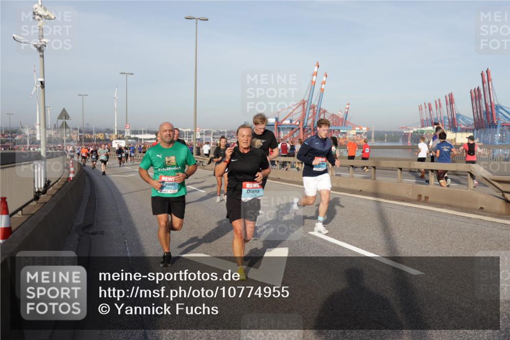 03.10.2026 - Köhlbrandbrückenlauf Yannick Fuchs http://msf.ph/oto/10774955 03.10.2026 09:39:58 Position 2 1604 meine-sportfotos.de