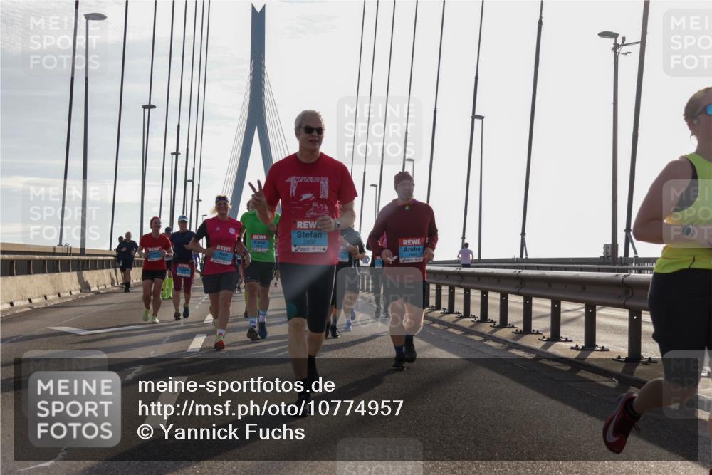 03.10.2026 - Köhlbrandbrückenlauf Yannick Fuchs http://msf.ph/oto/10774957 03.10.2026 09:34:16 Position 1 2832 meine-sportfotos.de