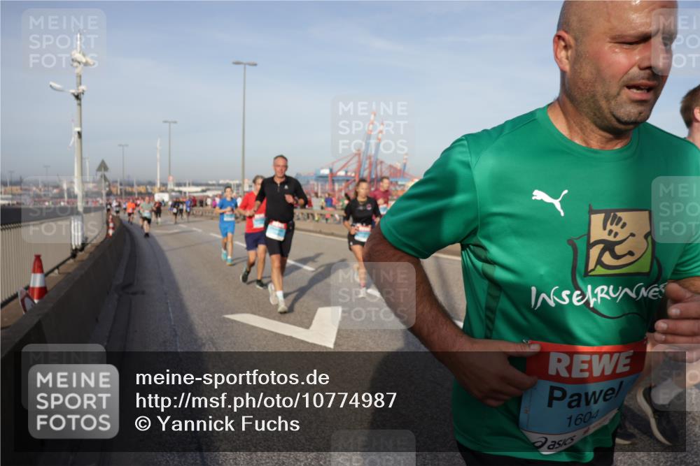 03.10.2026 - Köhlbrandbrückenlauf Yannick Fuchs http://msf.ph/oto/10774987 03.10.2026 09:40:00 Position 2 1604 meine-sportfotos.de
