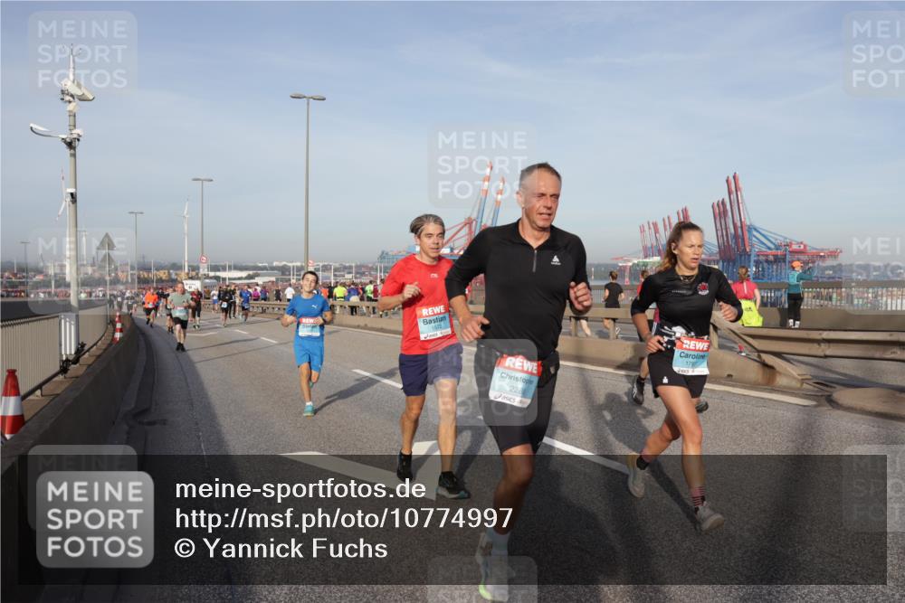 03.10.2026 - Köhlbrandbrückenlauf Yannick Fuchs http://msf.ph/oto/10774997 03.10.2026 09:40:01 Position 2 1572, 2288 meine-sportfotos.de