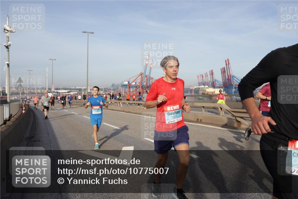 03.10.2026 - Köhlbrandbrückenlauf Yannick Fuchs http://msf.ph/oto/10775007 03.10.2026 09:40:02 Position 2 1572 meine-sportfotos.de
