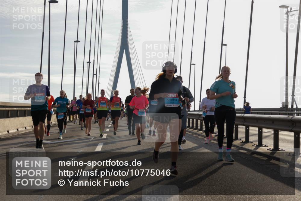 03.10.2026 - Köhlbrandbrückenlauf Yannick Fuchs http://msf.ph/oto/10775046 03.10.2026 09:34:25 Position 1 3156 meine-sportfotos.de