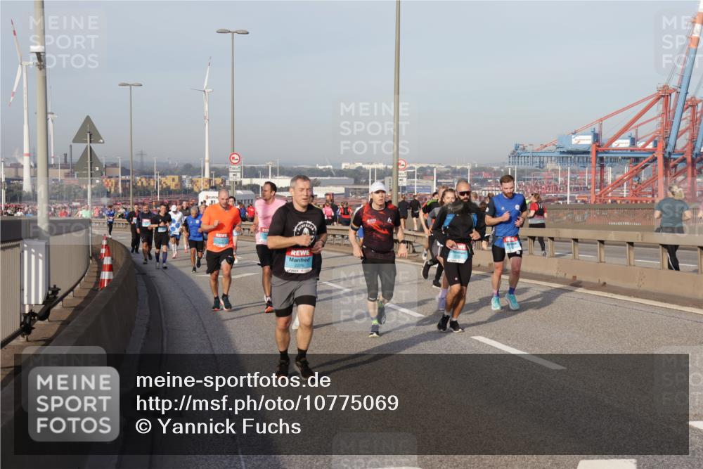 03.10.2026 - Köhlbrandbrückenlauf Yannick Fuchs http://msf.ph/oto/10775069 03.10.2026 09:40:07 Position 2  meine-sportfotos.de