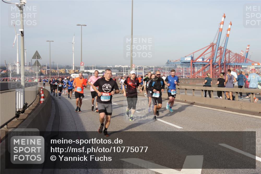 03.10.2026 - Köhlbrandbrückenlauf Yannick Fuchs http://msf.ph/oto/10775077 03.10.2026 09:40:08 Position 2 2276 meine-sportfotos.de