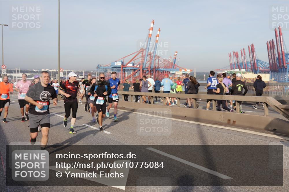 03.10.2026 - Köhlbrandbrückenlauf Yannick Fuchs http://msf.ph/oto/10775084 03.10.2026 09:40:08 Position 2  meine-sportfotos.de