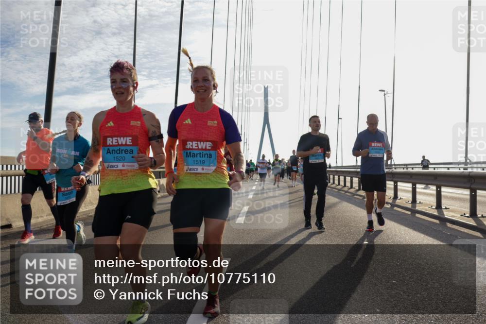 03.10.2026 - Köhlbrandbrückenlauf Yannick Fuchs http://msf.ph/oto/10775110 03.10.2026 09:34:30 Position 1 10, 3, 1520, 1519 meine-sportfotos.de