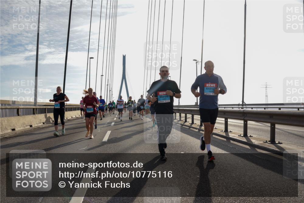 03.10.2026 - Köhlbrandbrückenlauf Yannick Fuchs http://msf.ph/oto/10775116 03.10.2026 09:34:31 Position 1 1653, 1650 meine-sportfotos.de